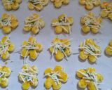 Foto langkah ke 6 dari resep Garlic cheese cookies.