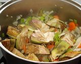 Foto del paso 3 de la receta: Guiso de pollo con alcachofas