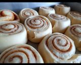 A picture of step 5 of Cinnamon rolls with creamy frosting.