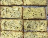Foto langkah ke 6 dari resep Garlic Bread Mozarella simple.