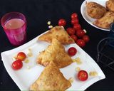 A picture of step 8 of Soya samosa.