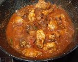 Foto del paso 3 de la receta: Pollo con tomate