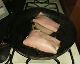 Foto del paso 4 de la receta: Tortas de jamón calientes rellenas de queso asadero