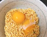 Hình bước làm 1 của món Mì Gói Nấu Trứng