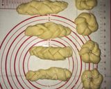 Foto langkah ke 3 dari resep Donat kepang metode autolysis.