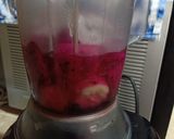 Foto langkah ke 1 dari resep Smoothie Pisang Buah Naga.
