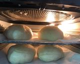 Hình bước làm 2 của món Bánh mì bơ tỏi phô mai Hàn Quốc