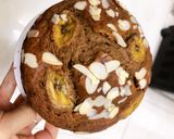 Hình bước làm 5 của món Bánh chuối cacao hạnh nhân 🥧🍌