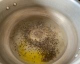 A picture of step 4 of Vegetable Masala Khichdi.