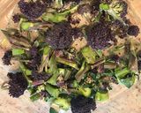 A picture of step 4 of Pink pasta with sprouting broccoli and anchovies.
