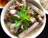 Hình bước làm 3 của món Canh chua ếch lá giang