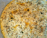 Foto del paso 6 de la receta: Empanada de chorizo, calabacín y brie