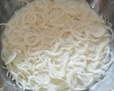 A picture of step 3 of Crispy Onion.