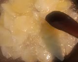 Foto langkah ke 5 dari resep Fish Bun with Potato Chips.