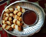 A picture of step 5 of Potato Curl Rolls.