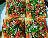 চীজি ব্রেড পিৎজা (cheesy bread pizza recipe in Bengali) রেসিপি ধাপ - 2 ছবি