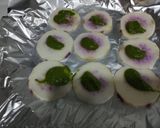 A picture of step 2 of Kand bhajiya.