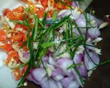 Foto langkah ke 3 dari resep Paru Krispi Sambal Matah.