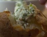 બેક્ડ પોટેટો (Baked Potato Recipe in Gujarati) રેસીપી સ્ટેપ5ફોટો