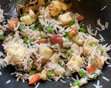 A picture of step 7 of Nawratan Pulao.