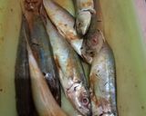 Foto langkah ke 1 dari resep Ikan Lajang (layang/pindang) tumis lombok.