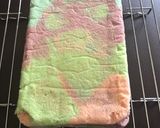 Foto langkah ke 8 dari resep Ogura Rainbow Cake.