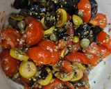 Foto del paso 2 de la receta: Pollo con pesto de rúcula y ensalada de cherry