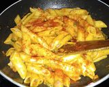 A picture of step 4 of Chilli pasta.