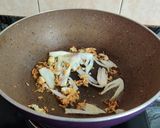 A picture of step 5 of Schezwan Chilli Chicken..