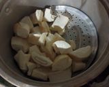 Foto langkah ke 1 dari resep Singkong Goreng Keju.