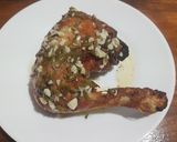 Foto del paso 5 de la receta: Cuartos de pollo fritos en freidora de aire caliente