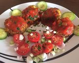 Cukkini (+édesburgonya, sárgarépa) fasírt, csípős salsával és hagymás paradicsomsalátával recept fázis 9 fotója