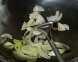 Foto langkah ke 3 dari resep Nasi goreng bento simple.