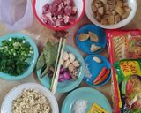 Foto langkah ke 1 dari resep Soto Mie Koclok Khas Bandung.