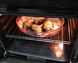 Foto del paso 7 de la receta: Berenjenas rellenas de carne picada y setas al ajillo