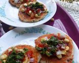 A picture of step 3 of Veggie Pizza Uttapaas.