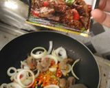 Foto langkah ke 3 dari resep Grilled chicken with blackpepper sauce.