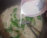 Foto langkah ke 6 dari resep Misoa Kaldu Ayam.