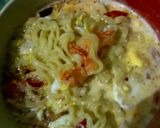 Foto langkah ke 4 dari resep Indomie Kari Ayam Kuah Susu.