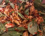 Foto langkah ke 5 dari resep Nasi Merah Bakar Tongkol.