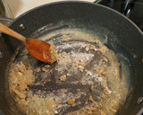 Foto del paso 2 de la receta: Patatas guisadas con gambones