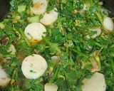 A picture of step 3 of Mooli ki bhaji.