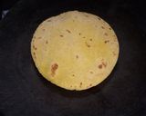 A picture of step 2 of Corn bhakhri.