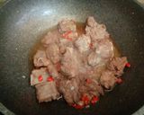 รูปขั้นตอนการทำที่ 4 ของ ซี่โครงหมูผัดตะไคร้