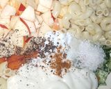 A picture of step 2 of Apple vegi macroni salad🍎ایپل ویجی میکرونی سیلیڈ🍎.