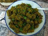 પાલક મુઠીયા (Palak Muthia Recipe In Gujarati)
