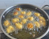 Gambar langkah 4 resipi Cekodok Pisang.