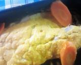 Foto del paso 3 de la receta: Merluza🐟 dormida💤 en primavera 🍅🌿