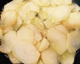 Foto del paso 2 de la receta: Patatas con ajo y laurel