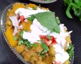 A picture of step 3 of Dahi chana chat.